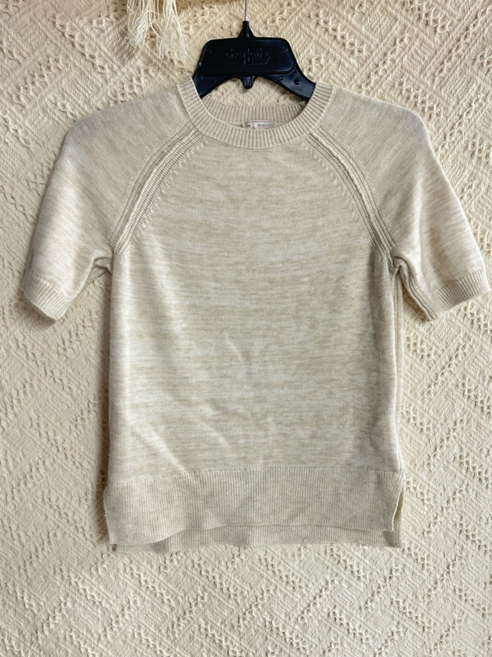 GAP Short-Sleeve Knit Sweater in Light Beige/Cream